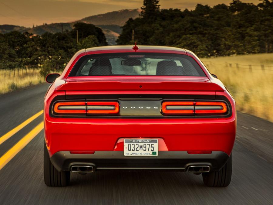  Dodge Challenger SXT 2015 года  (фото 58 из 59)